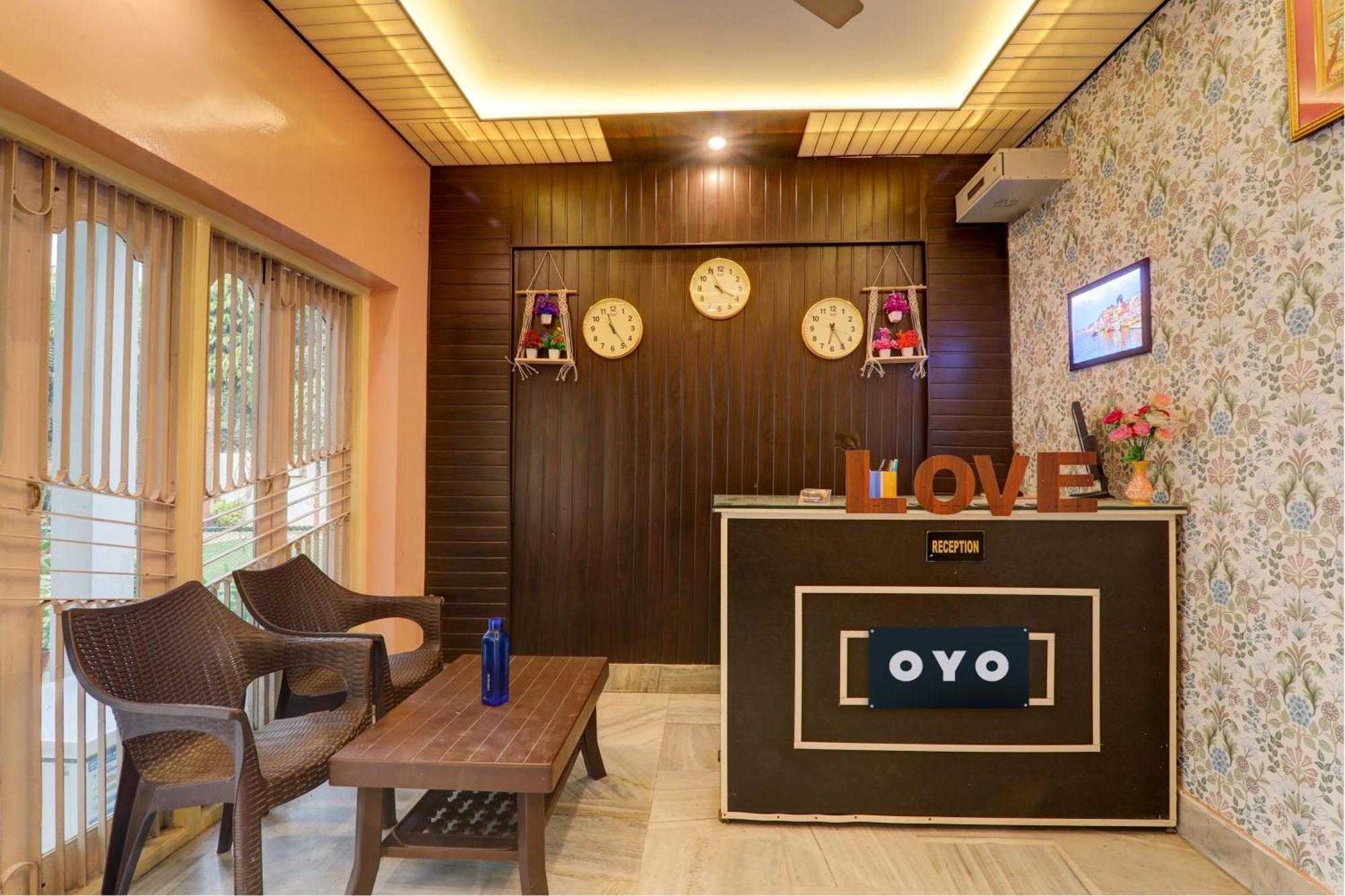 Hotel O Flagship Adbhut Moment Hotel Varanasi Dış mekan fotoğraf