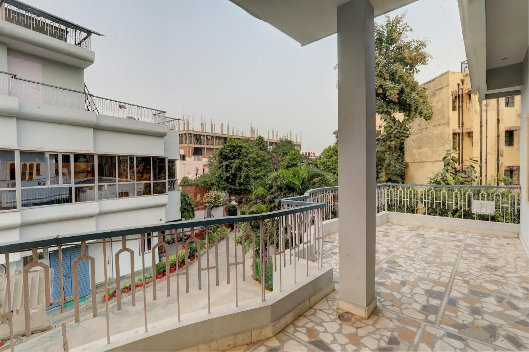 Hotel O Flagship Adbhut Moment Hotel Varanasi Dış mekan fotoğraf