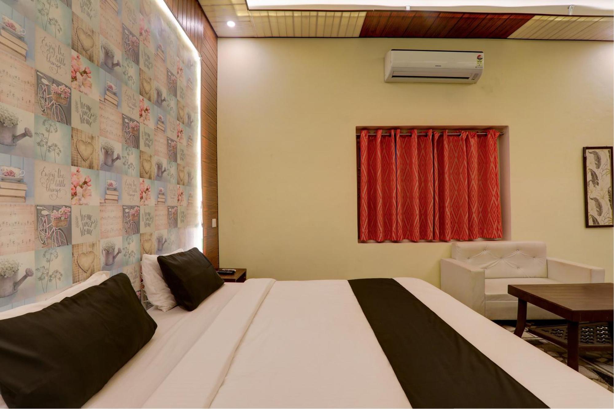 Hotel O Flagship Adbhut Moment Hotel Varanasi Dış mekan fotoğraf